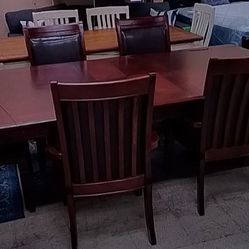 New 7 Pcs Dining Table Set Sample Flor Only $640 Cash