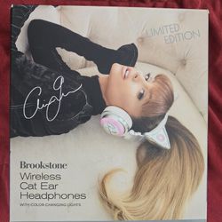 LIKE NEW Ariana Grande Wireless Cat Headphones
