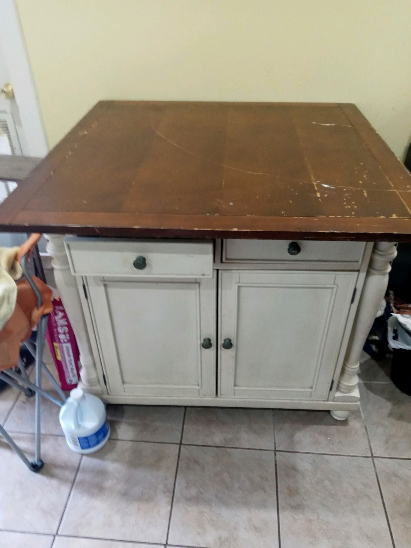 Kitchen island $150 at Evergreen & Kedzie