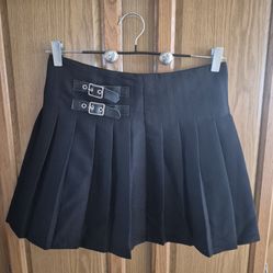 Black skirt