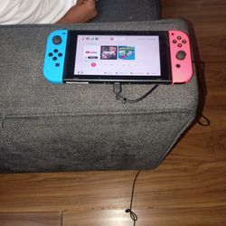 Nintendo Switch 