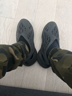 Adidas Yeezy Foam Runner Dark Grey