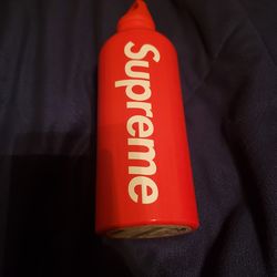 Supreme x sigg waterbottle