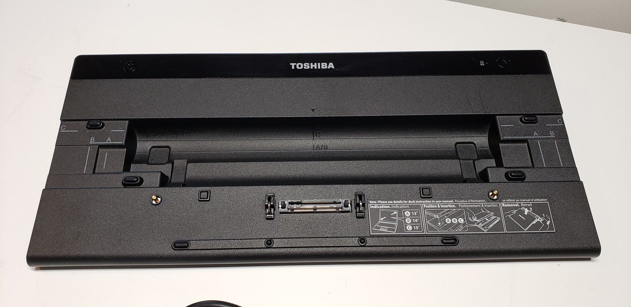 Toshiba Dock Port Replicator PA3916C-1PRP