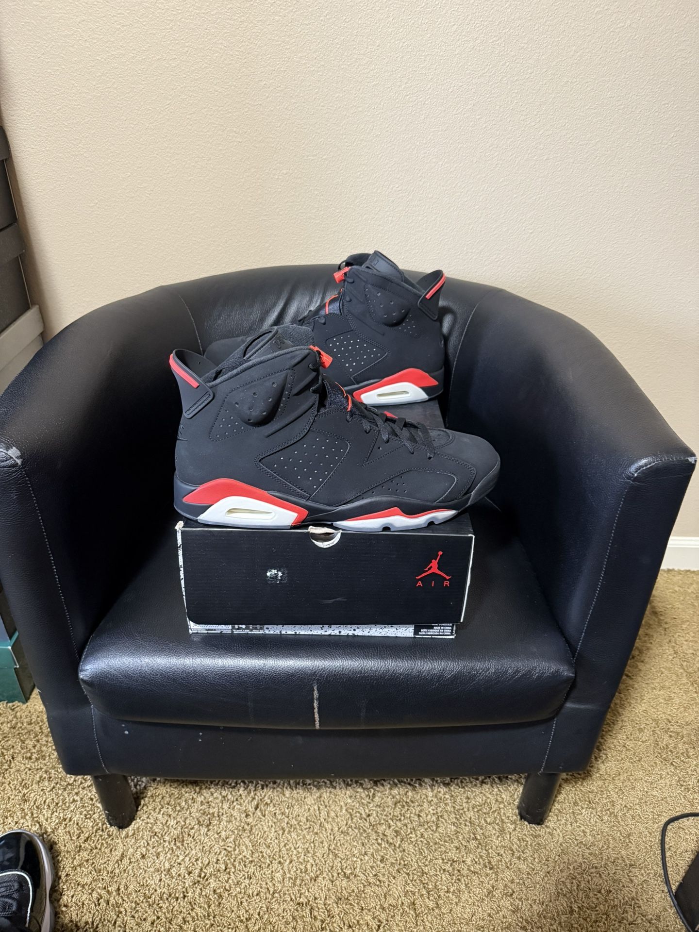 2019 Brand new Air Jordan Infared 6’s size 14 with original box.
