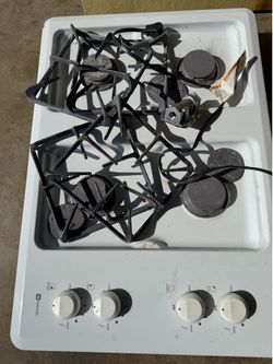 Maytag 30" Gas Cooktop - 4 Burners (Heavy Duty Grates) Description: Selling a high-quality Maytag 30-inch gas cooktop in good condition. Features:  4 