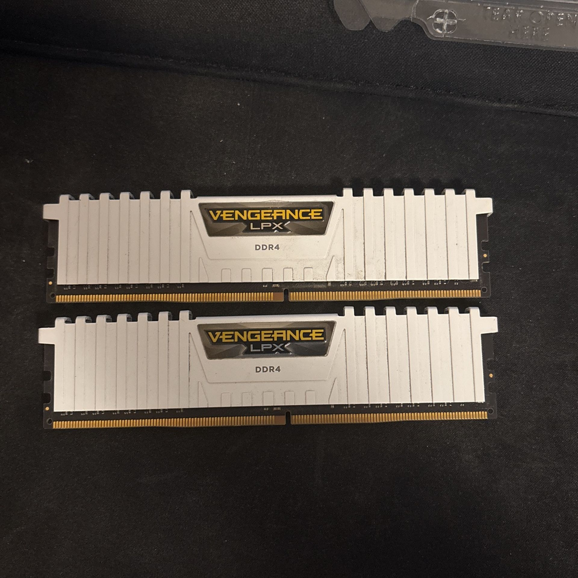 Corsair Vengeance 16GB CL16 DDR4 3200