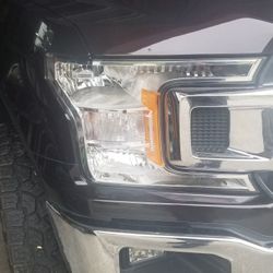 F150 Headlight Passenger Side 2018