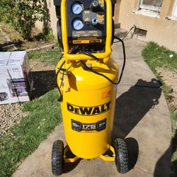 DEWALT
26 Gal. 175 PSI Ultra Quiet Portable Electric Air Compressor
Questions & Answers (32)
