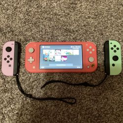 Nintendo Switch Lite(Coral Edition)