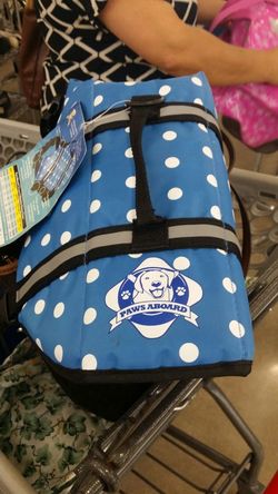 Paws aboard life jacket