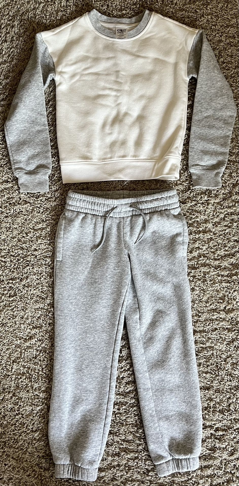 2 Piece Crewneck And Jogger Set