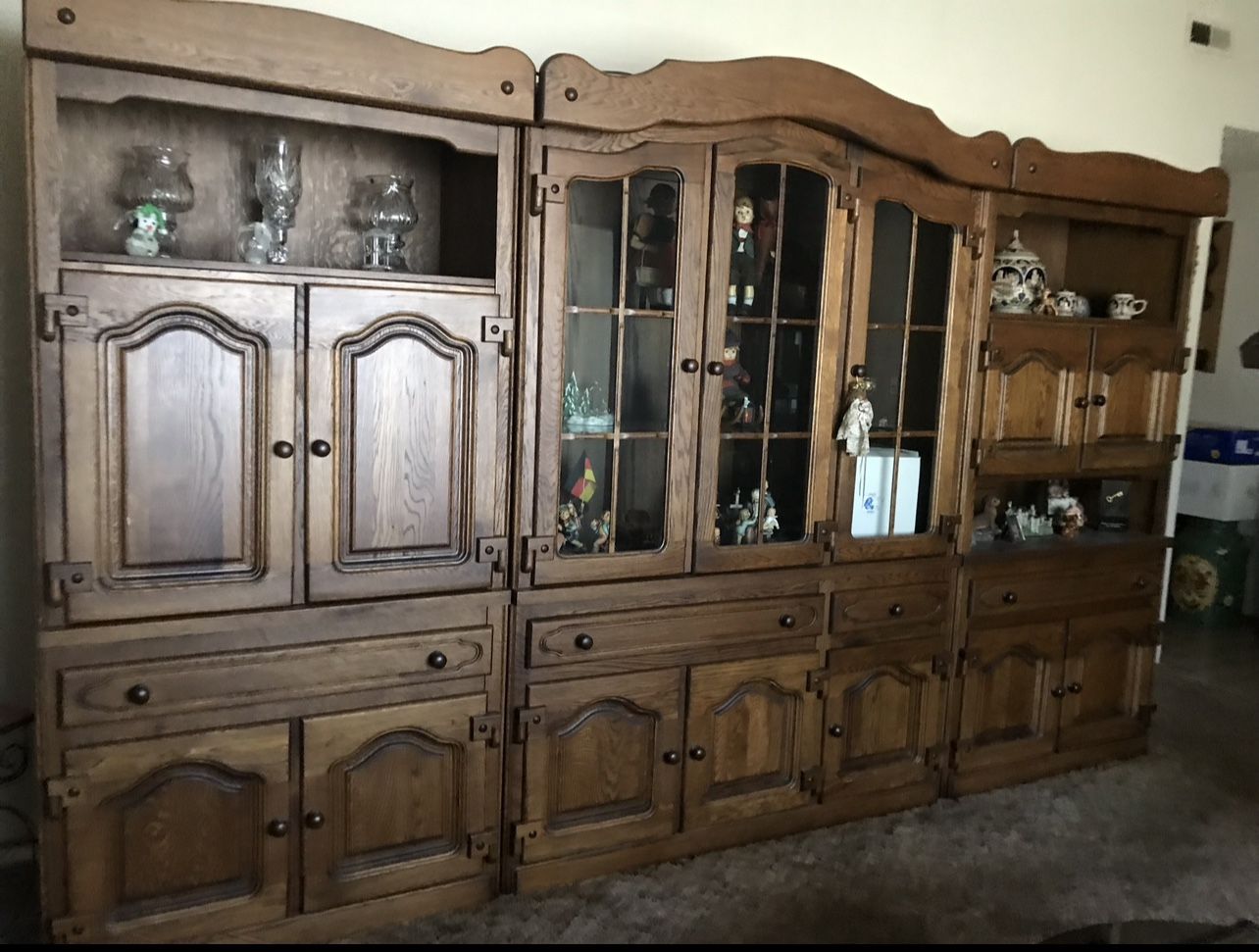 German Shrunk/Shrank Wall Unit