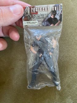 2005 NECA Resident Evil 4 Exclusive 3^{\prime\prime} Leon S. Kennedy Promo Figure.