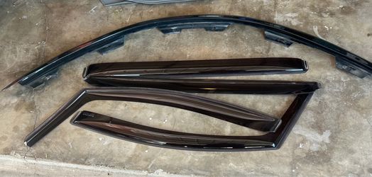 WeatherTech 2021-2025 Toyota Sienna hood and window deflectors