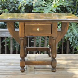 Ethan Allen Antiqued Pine Drop Leaf End Table