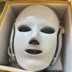 LED FACE MASK