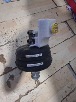 brake master cylinder and brake booster assembly