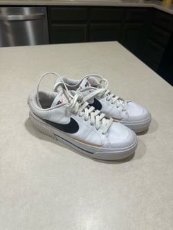 Nike Court Legacy Lift Women’s Size 7