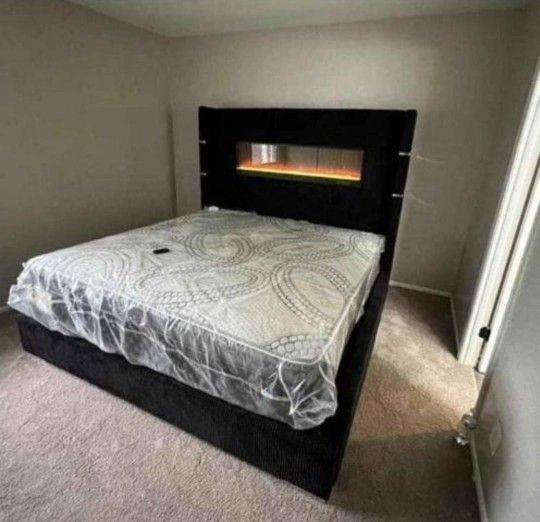 Black Velvet Fireplace Queen Bed