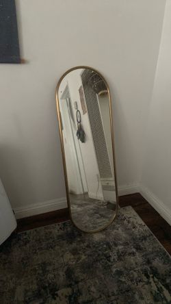 Round edged mirror