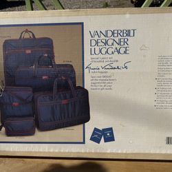 Gloria Vanderbilt 5-piece Luggage Set 5-Piece Luggage Set. New