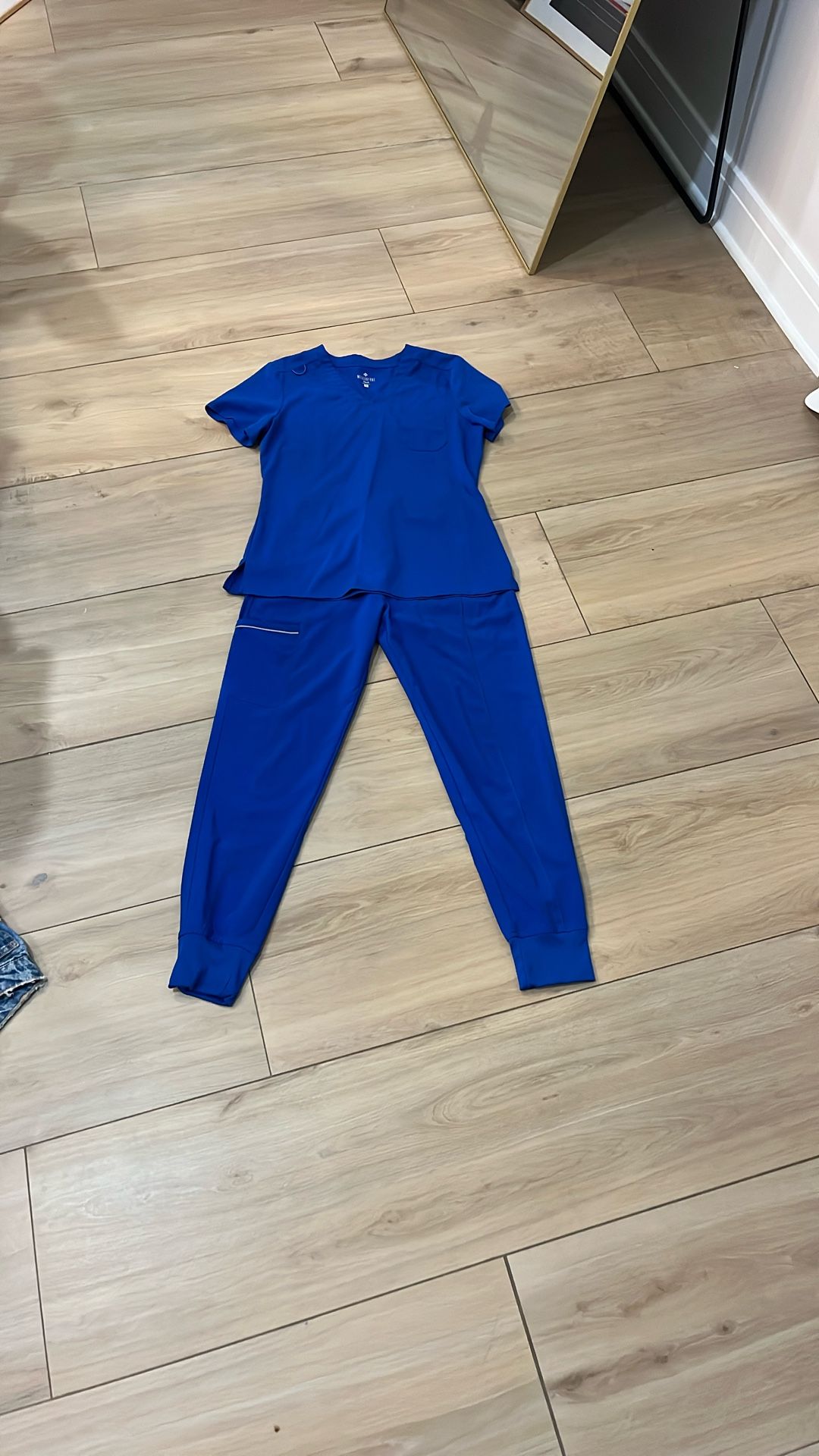 Medcouture Scrubs set