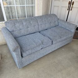 couch pull out bed. vintage. free