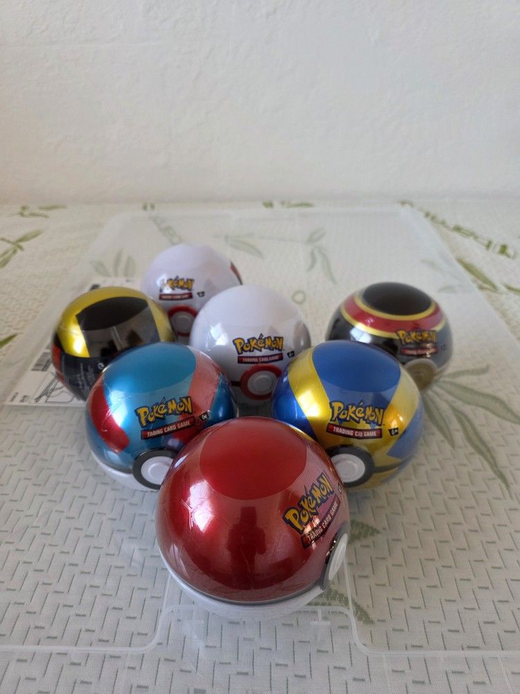 Pokemon Poké Balls