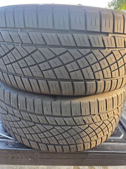 2 tires in good condition #265/40/22