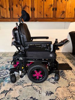 2024 Quantum Edge 3 Stretto Power Wheelchair | iLevel • Tilt • Recline • Leg Lift | 0 Miles