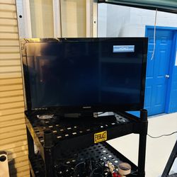 Magnavox 32ME402V 32" LED HDTV (TESTED)