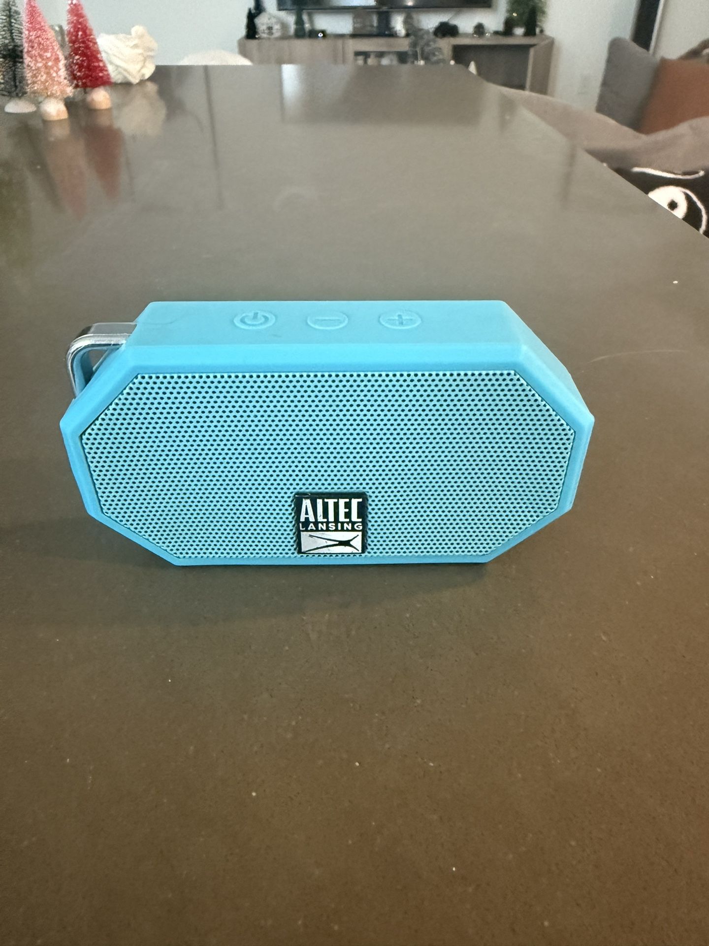 Altec Lansing Mini H2O Waterproof Bluetooth Indoor/Outdoor Portable Speaker in Blue 1 Speaker Set