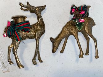 2 Vtg Christmas Around The World Brass Deer Candlestick Holders Bow Pine Cone
