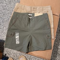 Woman’s Docker Shorts Size 4