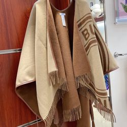 Burberry classic cape with versatile colors