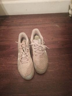 UNDER ARMOUR LEAD OFF CLEATS
