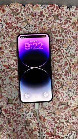 Apple iPhone 14 Pro Max with OLED Display
