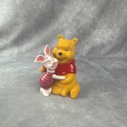 Disney Winnie The Pooh and Piglet Ceramic Magnetic Hugging Salt & Pepper Shakers