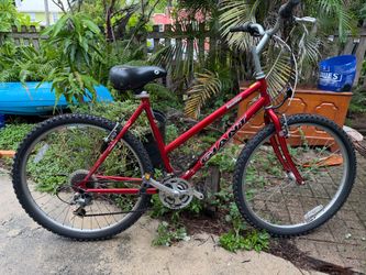 Giant Boulder Mountain Bike Red Vintage
