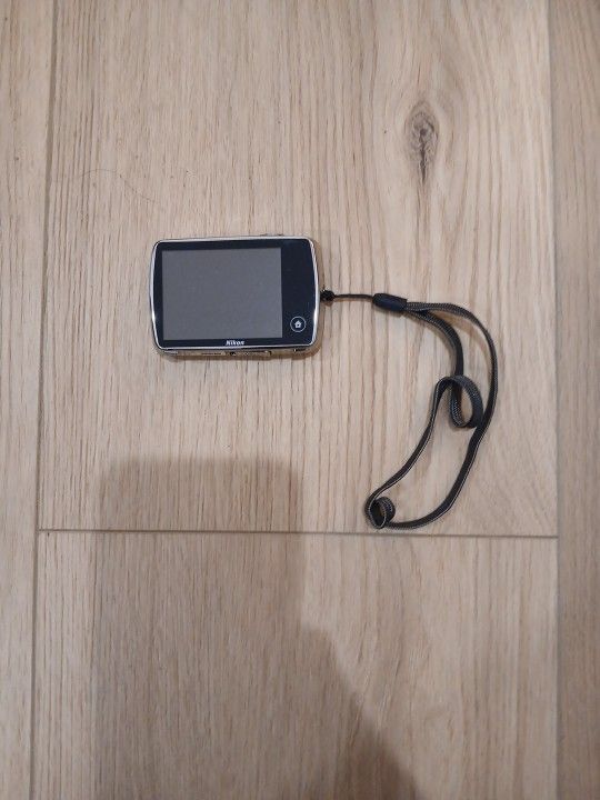 Nikon Coolpix S01 