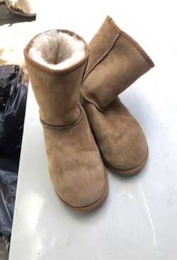UGGS size 9