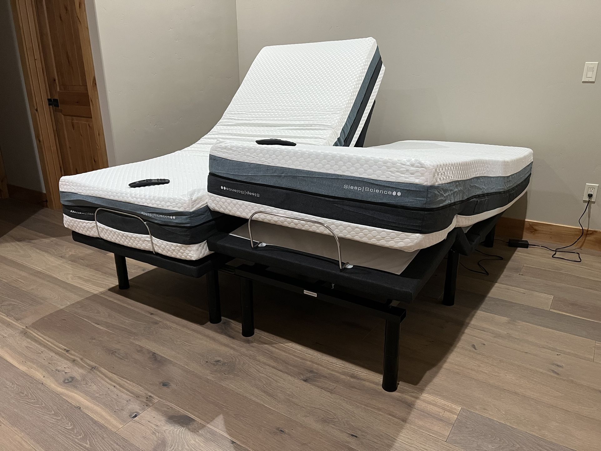 Sleep Science Adjustable Bed ! California King ! Split King Bed ! Movable Bed ! Power Bed ! Free Delivery