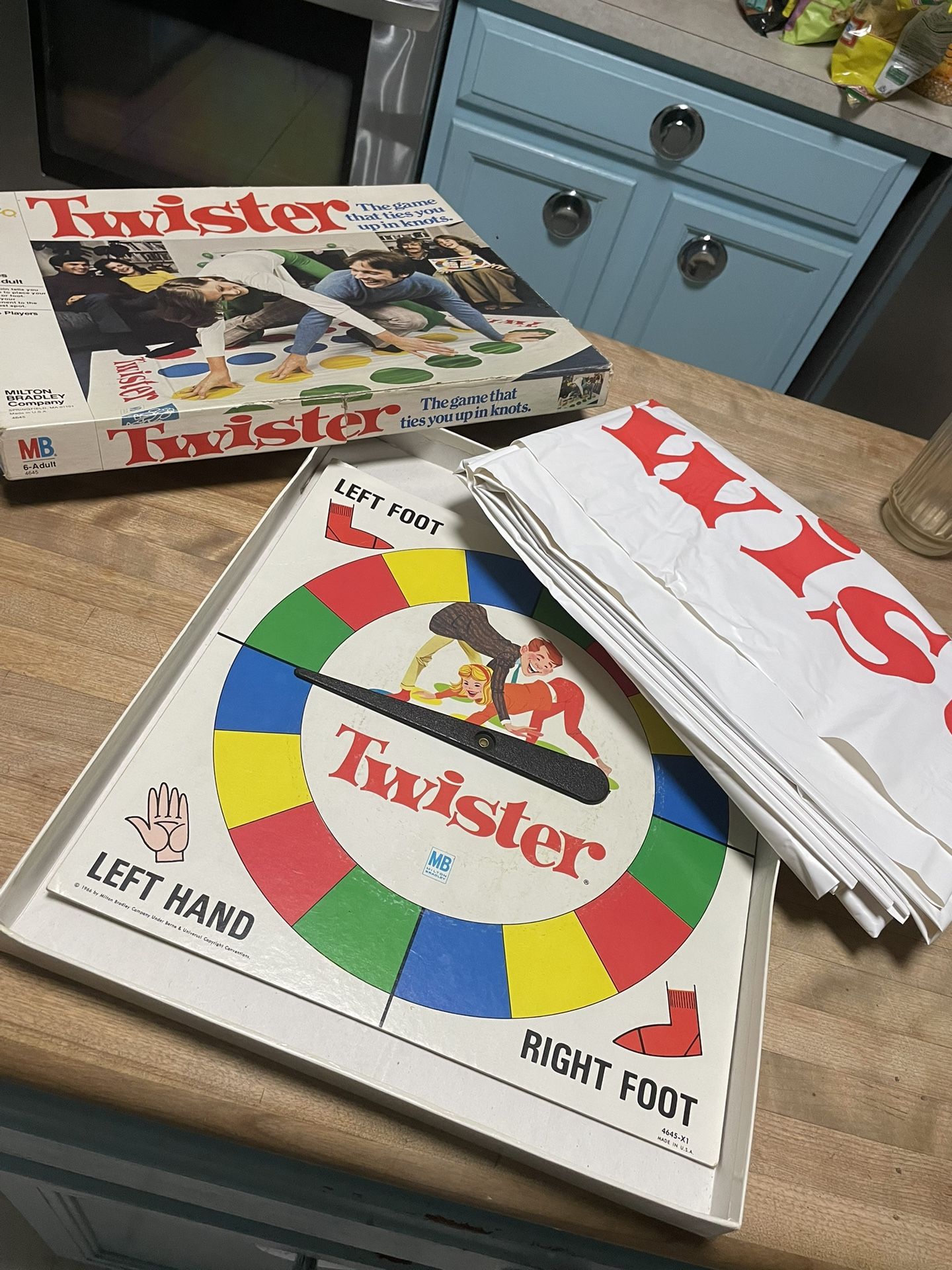 1966 Twister Family Game Vintage