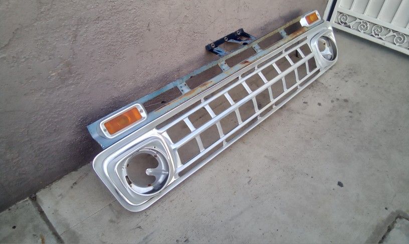 1965 Ford Trucks Grill Complet Part