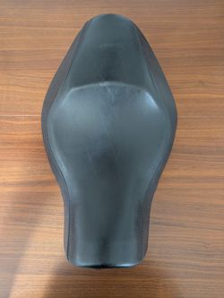 Harley Davidson Motorcycle Seat RDW 92/61-0067 For Parts Cracked Plastic