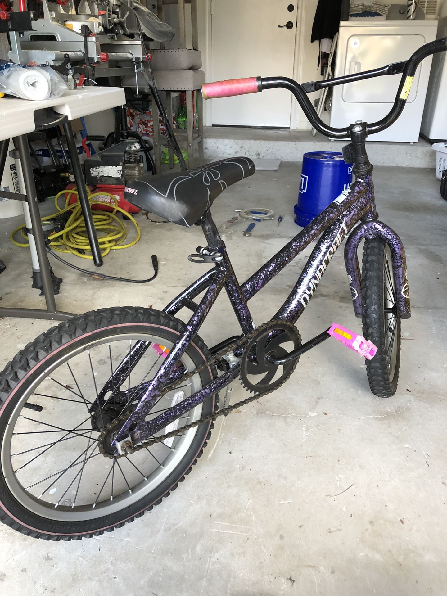 Bicycle, kid’s Bicycle, Dynacraft, 18in wheels