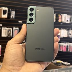 Samsung Galaxy S22 5G 128GB Unlocked 