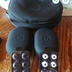 Replacement Silicone Earbuds For Beats And Headphone Case