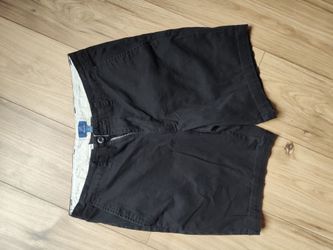 Men's khaki shorts